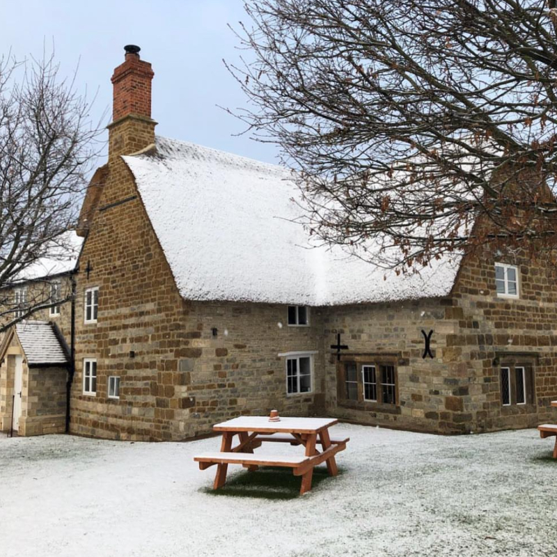 Christmas Wreath Making Workshop - The Royal Oak, Whatcote - Monday 25th November - 10.30am-1.30pm